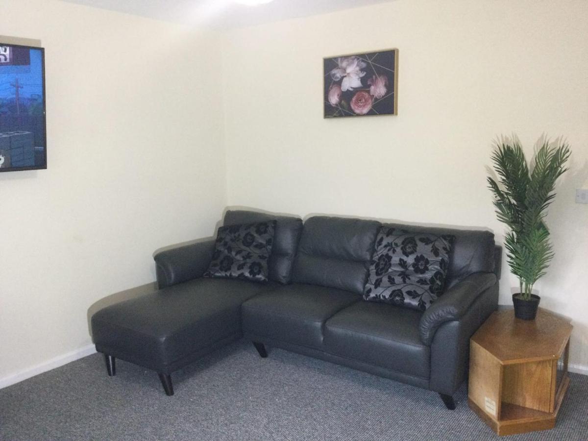 Nice Residential Within Easy Reach Of Town Manchester Esterno foto