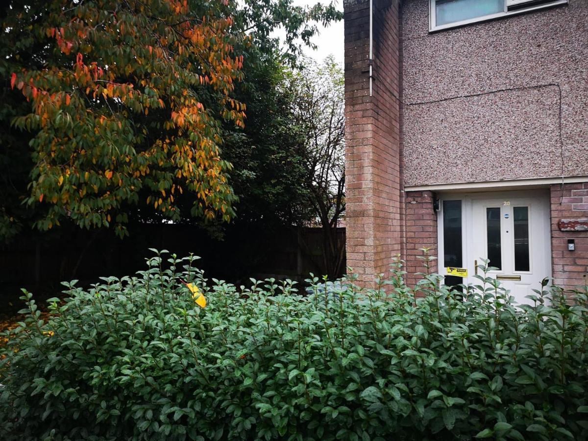 Nice Residential Within Easy Reach Of Town Manchester Esterno foto
